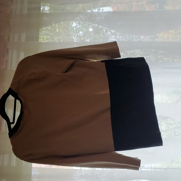 Cardigan med black and tan - Picture 2 of 2